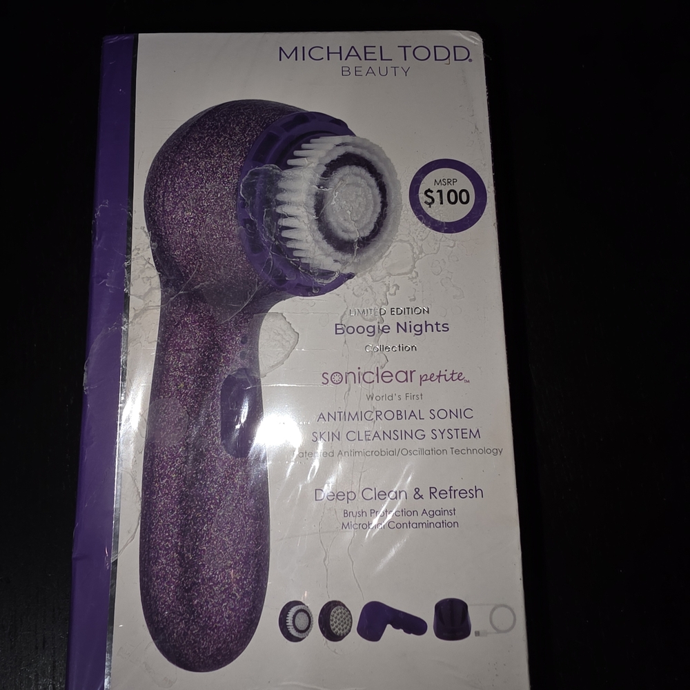 Michael Todd Beauty Purple Sonic Cleansing Brush